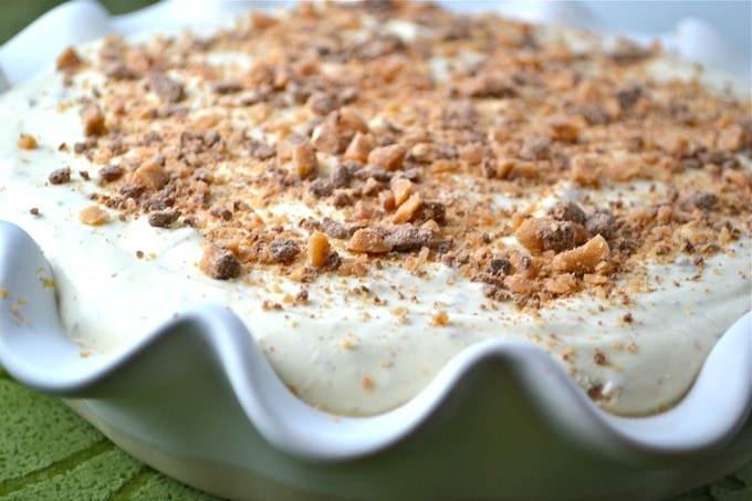 Heath Bar Fluff PIe | stuckonsweet.com