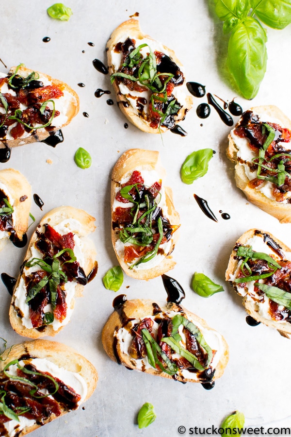 goat cheese and sun-dried tomato crostini