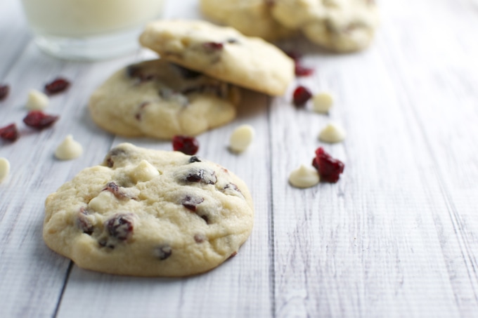 White Chocolate Almond Cranberry Cookies | stuckonsweet