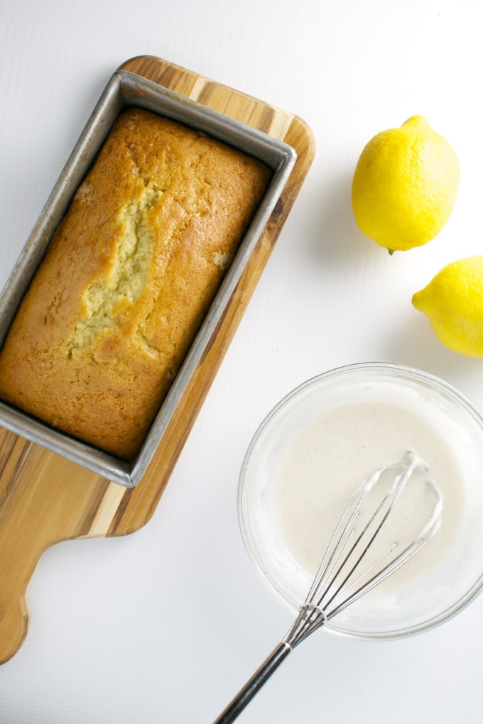 Lemon Bread | stuckonsweet.com
