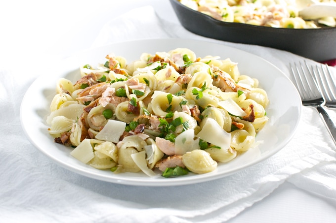 Salmon, Pea and Bacon Pasta | stuckonsweet.com