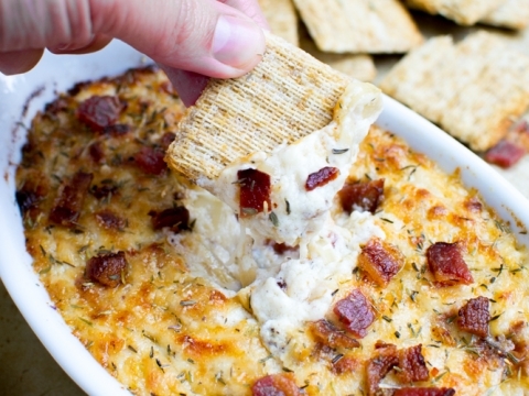 Creamy bacon and cheese dip with crispy crackers for a savory snack or appetizer. Perfect for parties, gatherings, or cozy nights, featuring rich flavors and crunchy texture.