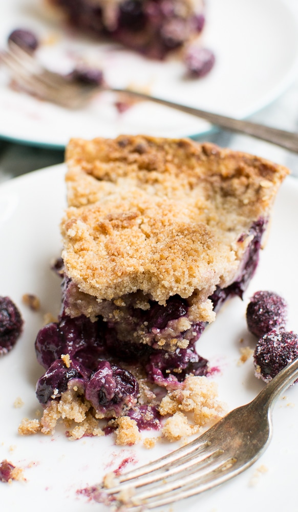 Blueberry Crumb Pie picture