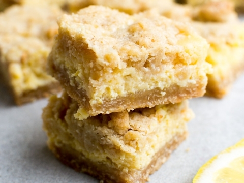 Buttery Lemon Bars with Shortbread Crust and Tangy Lemon Filling, Perfect for Lemon Dessert Lovers.