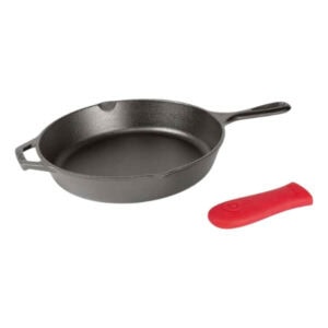 Cast iron skillet with red silicone handle cover and heat-resistant pad, versatile cookware for cooking, frying, and baking, perfect for home kitchens and professional chefs.