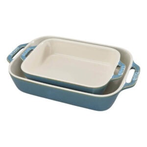 Ceramic baking dishes set in blue and white, perfect for oven-to-table cooking and desserts. Stylish, durable bakeware ideal for casseroles, lasagna, and baked dishes.