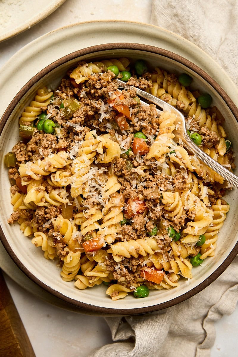 30-Minute Ground Beef Pasta with Peas and Vegetables